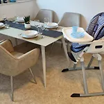 Landlicht Mit Terrasse In Ruhiger Lage Apartman