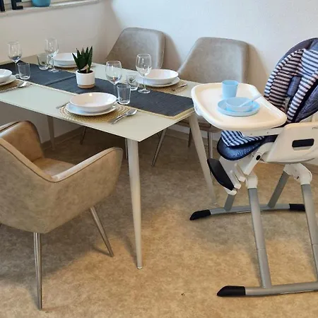 Landlicht Mit Terrasse In Ruhiger Lage Apartment