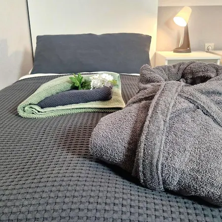 Landlicht Mit Terrasse In Ruhiger Lage Apartamento