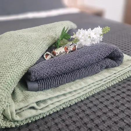 Landlicht Mit Terrasse In Ruhiger Lage Apartment