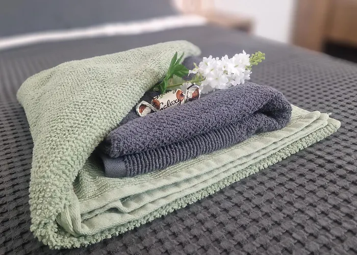 Landlicht Mit Terrasse In Ruhiger Lage Appartement